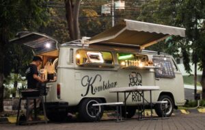 Proyek Food Truck di Tegal Itu demi Siapa?