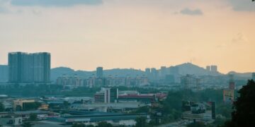 Pak Sofyan di Tukang Ojek Pengkolan Adalah Representasi Pemimpin Ideal ala Socrates dan Gramsci terminal mojok.co