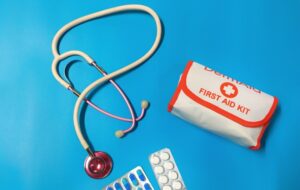 5 Obat Mujarab dari Anggota PMR Saat Ada Murid yang Sakit