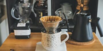 4 Alat Manual Brew yang Murah dan Mudah Digunakan bagi Penikmat Kopi Newbie terminal mojok