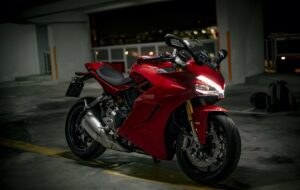5 Bagian Sepeda Motor yang Sebaiknya Nggak Ditempeli Stiker