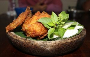 9 Rekomendasi Ayam Goreng Enak di Jogja