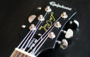 5 Mitos tentang Belajar Gitar yang Sama Sekali Ra Mashok