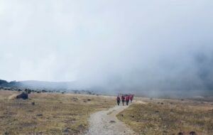 Sejarah Gunung Gede Pangrango dan Makhluk Gaib Pengganggu Pendaki