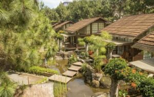 Tips Cari Villa di Bandung agar Tak Terjebak Macetnya Kota Ini