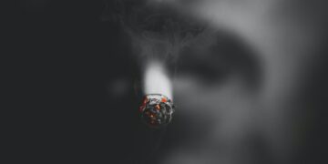 Manis Madu di Sebatang Djarum 76 Madu Hitam terminal mojok.co