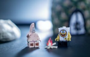 8 Tokoh di SpongeBob Squarepants yang Punya Karakter Buruk