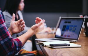 Seminar Proposal Adalah Forum Ilmiah, Bukan Pesta Ulang Tahun