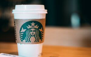 Nongkrong di Starbucks Itu Murah, Asal Tahu Strateginya
