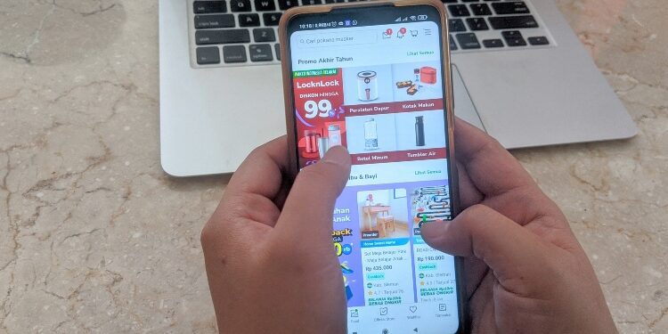 Survei: Tokopedia Paling Memuaskan Pengguna, Salip 5 Marketplace Lain terminal mojok.co