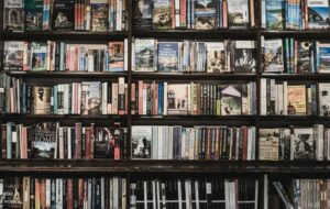 5 Trik Belanja Buku biar Hemat