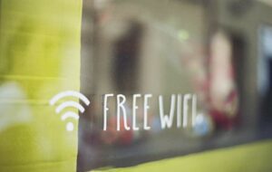4 Alasan yang Bikin Saya Enggan Pasang WiFi di Rumah