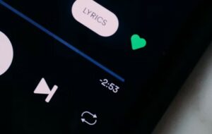 5 Lagu K-Pop yang Chill untuk Tambahan Playlist-mu