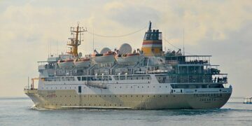 5 Hal Menarik Saat Naik Kapal Pelni dari Baubau ke Makassar terminal mojok.co