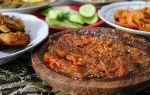 8 Tempat Makan di Kota Surabaya yang Buka Dini Hari
