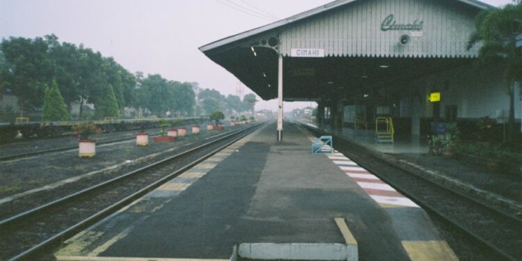 4 Alasan Orang Cimahi Terpaksa Ngaku Asli Bandung di Perantauan terminal mojok.co