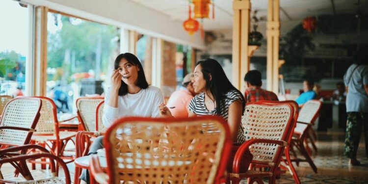 5 Tempat Makan di Surabaya yang Udah Berusia Puluhan Tahun terminal mojok.co