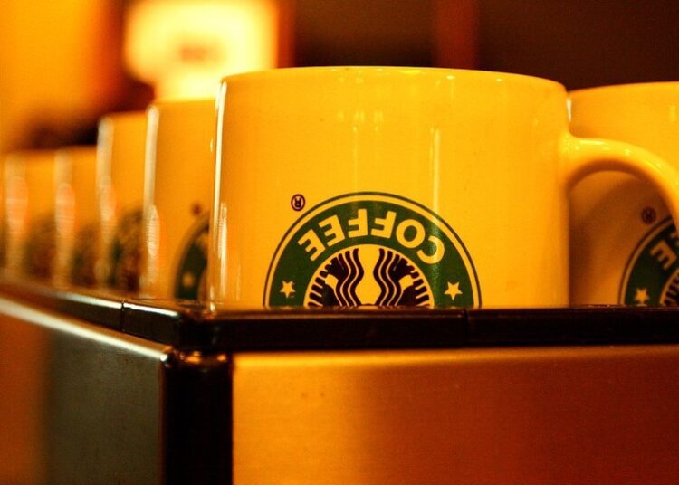 Starbucks Reserve, Gerai Premium Starbucks yang Layak Kalian Coba starbucks kaleng