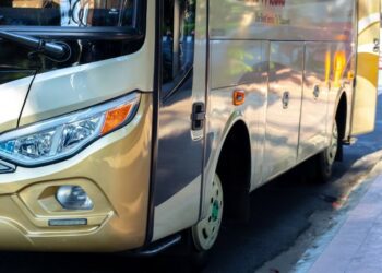 5 Orang yang Seharusnya Nggak Naik Bus Ponorogo-Trenggalek Terminal Mojok
