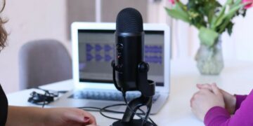 5 Rekomendasi Podcast untuk Kesehatan Mental Terminal Mojok