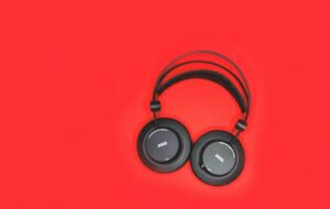 6 Lagu yang Nggak Relevan dengan Kondisi Zaman Sekarang