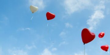 7 Drama Korea Office Romance yang Sayang untuk Dilewatkan Terminal Mojok