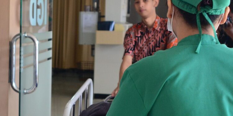 3 Mitos Jaga IGD yang Nggak Masuk Akal, tapi Beneran Terjadi