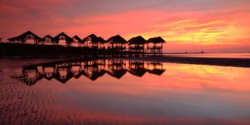 4 Pantai Indah di Indramayu yang Wajib Kalian Kunjungi