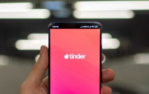 6 Fakta Simon Leviev, Sosok Penipu Ulung di Aplikasi Tinder