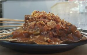 4 Dosa Besar yang Kerap Dilakukan Penikmat Sate Padang