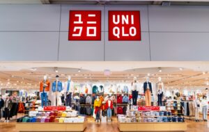 Belanja Baju di Uniqlo Memang Cocok bagi Orang Berkepribadian Introvert