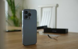 iPhone Kalian Terblokir dan Sinyalnya Hilang? Tenang, Ini Solusinya!