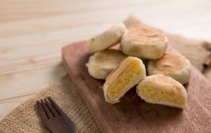 6 Dosa dan Larangan Saat Makan Bakpia