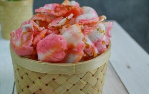Kerupuk Antor: Kerupuk Kotor Khas Tegal yang Nggak Insekyur karena Harga Minyak Goreng Naik