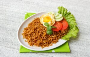 Perlukah Indomie Khawatir Terhadap para Pesaingnya?