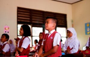 Bersikap Adil pada Pak Ribut, Isu LGBTQ, dan Segala Keributannya