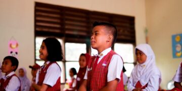 Bersikap Adil pada Pak Ribut, Isu LGBTQ, dan Segala Keributannya Terminal Mojok.co