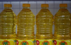 5 Hal Konyol yang Terjadi Saat Berburu Minyak Goreng Subsidi