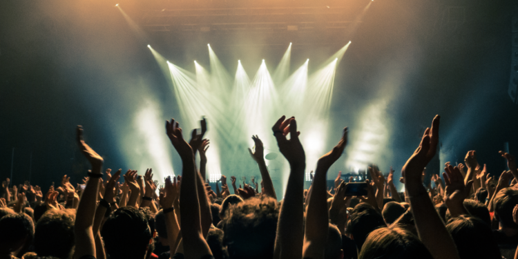 Mari Adu Musik Pop Indonesia Dekade 2000-an atau 2010-an, Mana yang Terbaik? Terminal Mojok.co