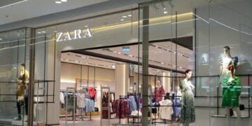 3 Tips Beli Baju Zara Second biar Tetap Nggaya Terminal Mojok