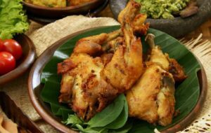 Ayam Goreng Pak Supar Semarang, Kuliner Legendaris Idola Wisatawan
