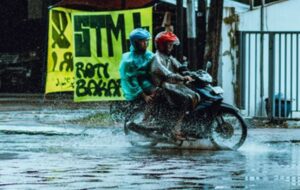 Banjir dan Macet, Dua Sejoli yang Bikin Ngalam Bernasib Malang