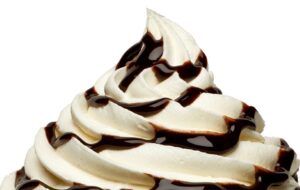Es Krim Mixue Memang Lebih Enak daripada KFC Sundae dan McFlurry McD, kok