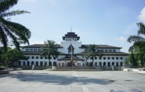 5 Rekomendasi Hotel Murah Meriah di Sekitar Gedung Sate Bandung