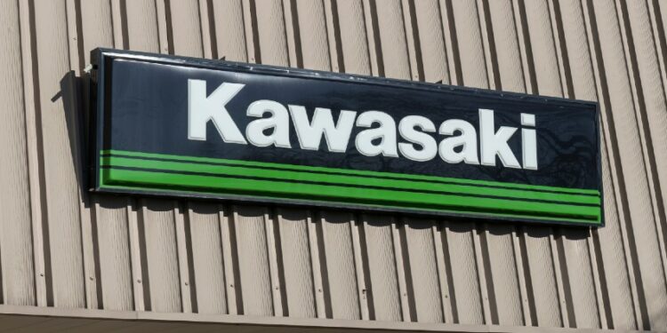 Kawasaki Athlete 125, Motor Ayam Jago Jadi-jadian kawasaki ninja 150 r kawasaki klx150 kawasaki w175