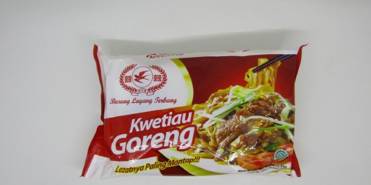 Kwetiau Instan Cap Burung Layang Terbang Nikmat walau Kurang Mantap Terminal Mojok