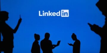 Percayalah, Punya Akun LinkedIn Itu Nggak Penting-penting Amat