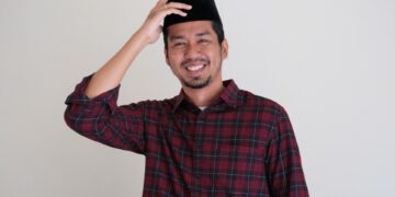 M. Iming, Peci Legendaris dari Bandung yang Bikin Kamu Tambah Ganteng (Shutterstock.com)