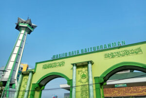 Masjid Baiturahman dekat Simpang Lima Kota Semarang