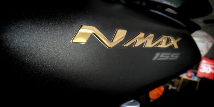Yamaha NMAX Itu Motor Overrated dan Nggak Spesial Sama Sekali, kok Bisa Penggunanya Arogan di Jalan? kendaraan dinas kades yamaha all new nmax 155 honda vario